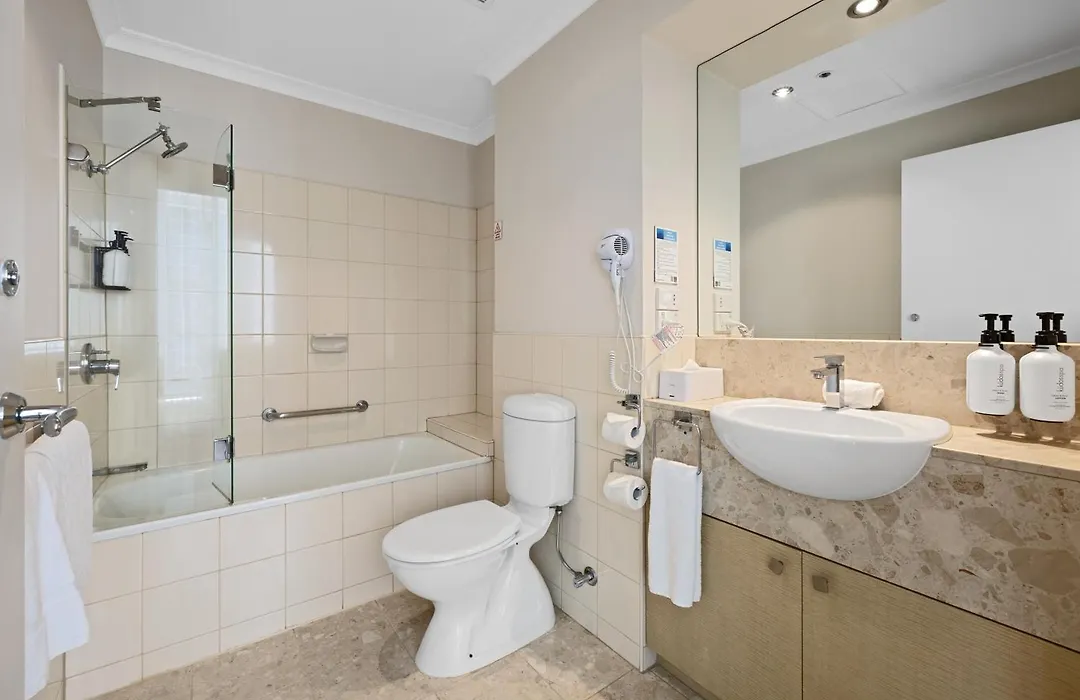 Clarion Suites Gateway-1