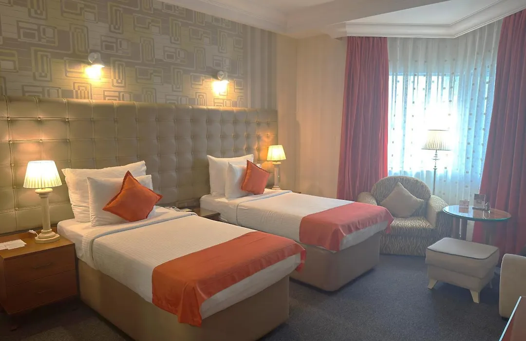 Grand Hotel Europe-1