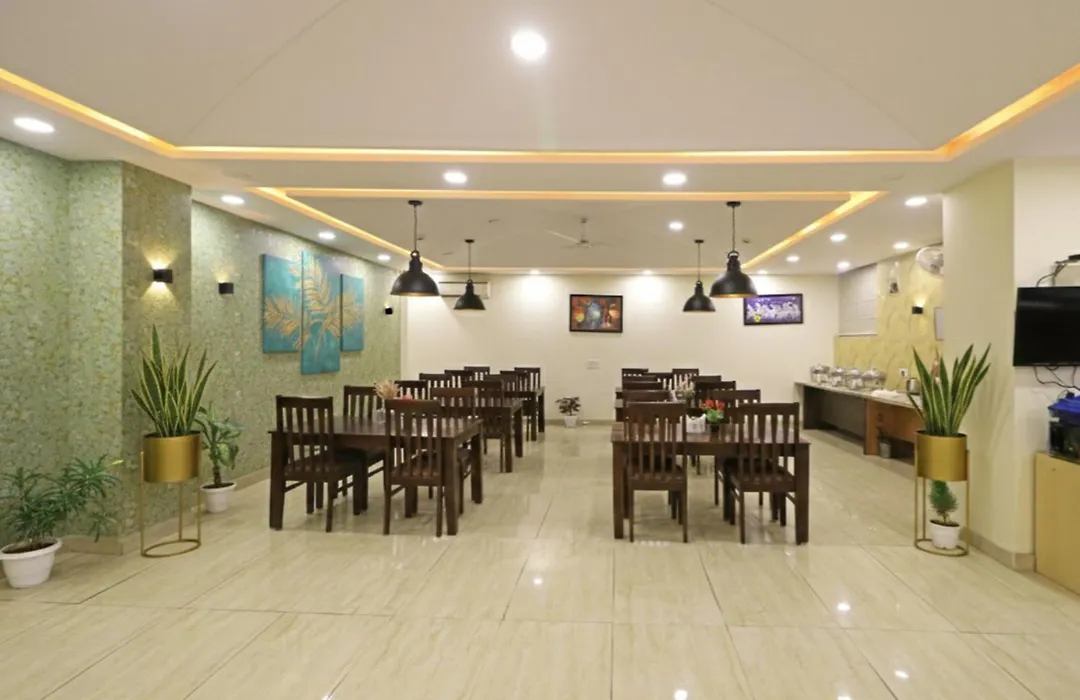 Hotel Grand Suites- Delhi Airport By D'Capitol-1