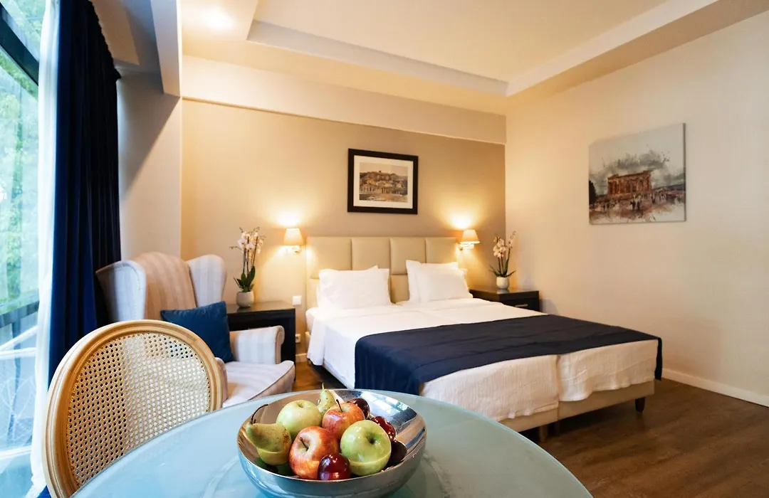 Best Western Plus Embassy Hotel-1