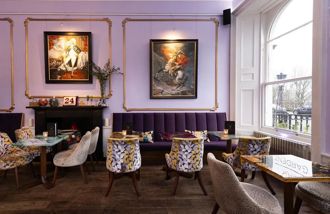 24 Royal Terrace-1