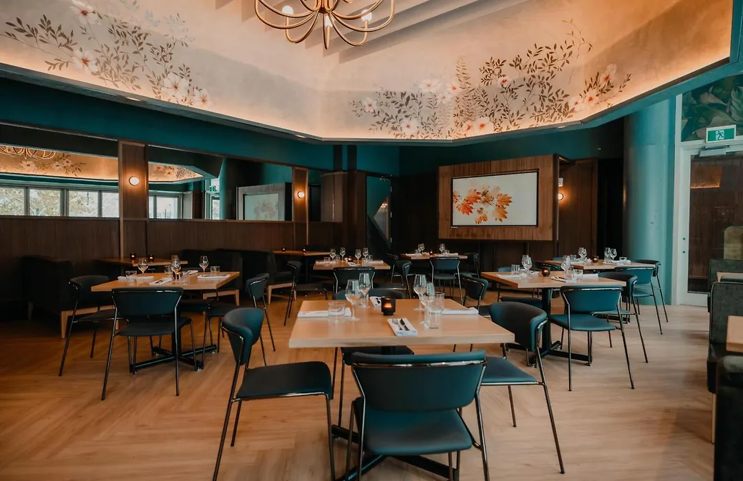 Hilton Garden Inn Montreal Midtown, Quebec, Canada-1