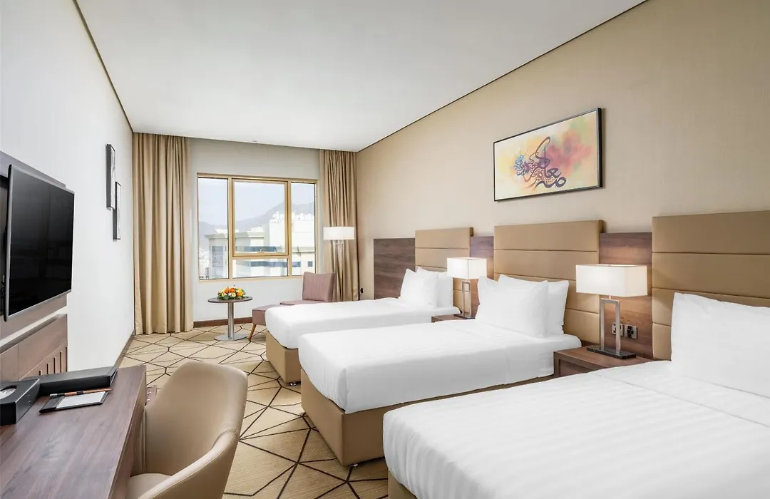 Wirgan Al Noor, Tapestry Collection By Hilton-1