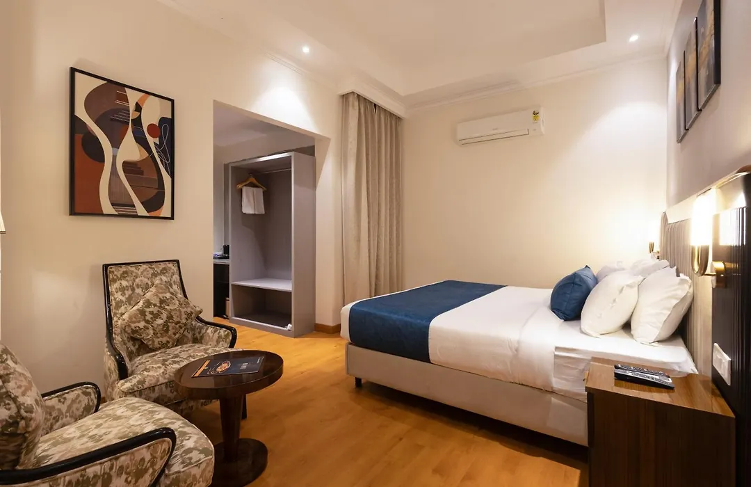 Iva Premium Delhi Airport - Free Airport Drop-1