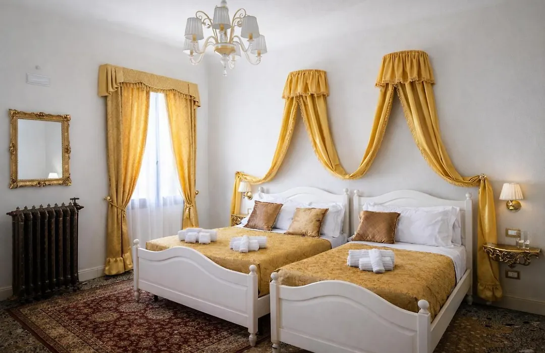 Palazzo Titti Rialto Suites-1