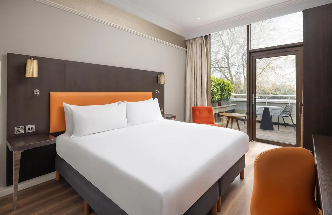 Doubletree By Hilton London - Hyde Park-1