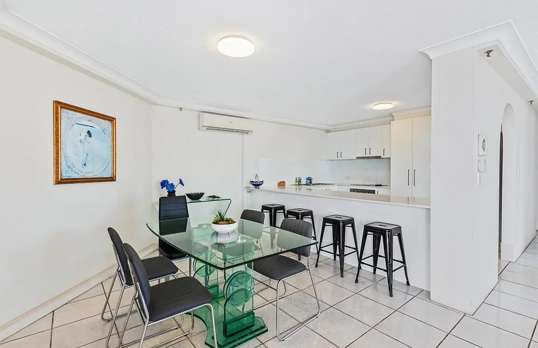 Aegean Apartments Surfers Paradise-1