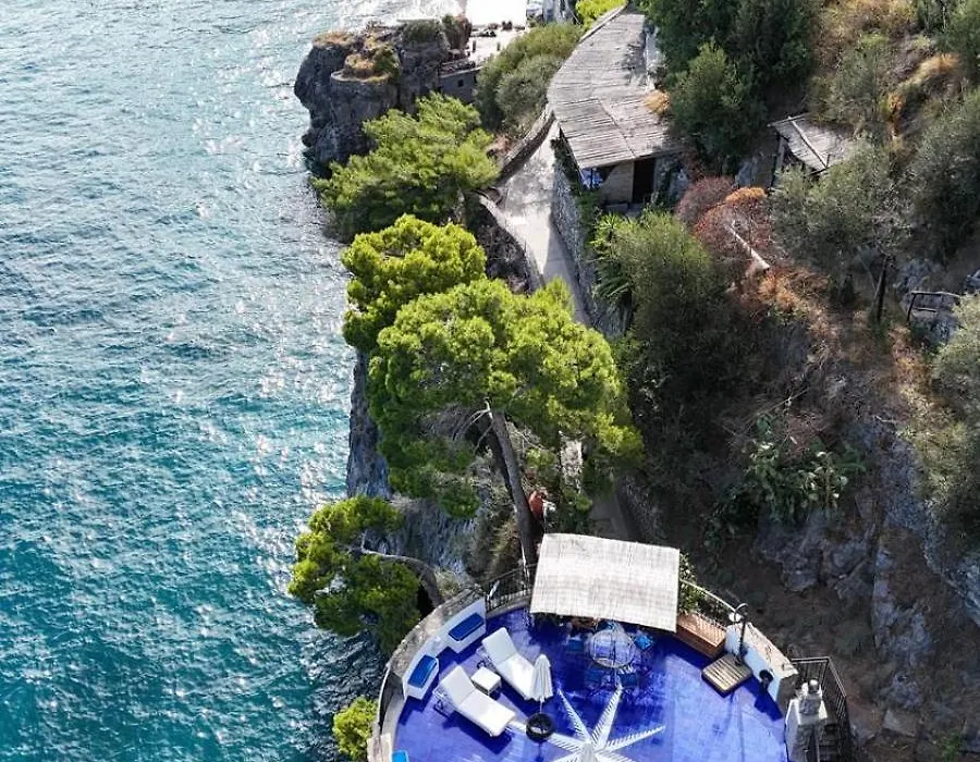 Villa Torre Trasita Luxury Suites-1