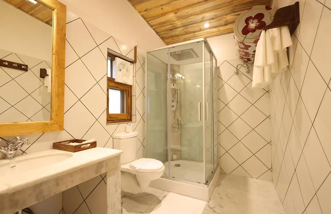 Rokeby Manor-1