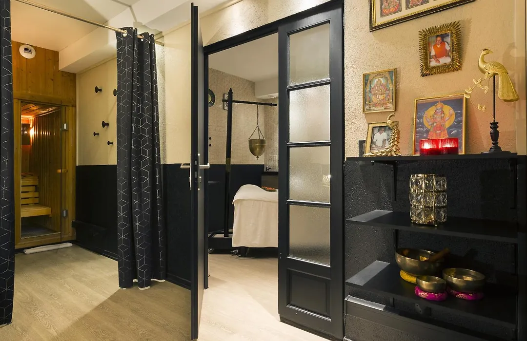 Neho Suites Cannes Croisette-1