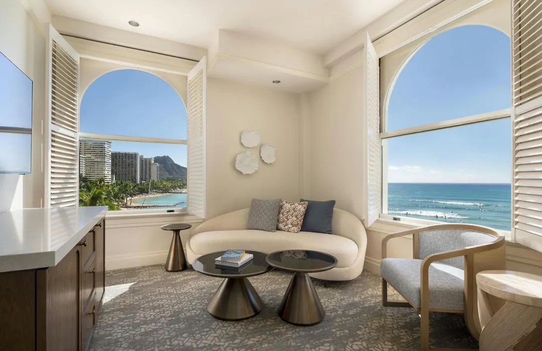Moana Surfrider, A Westin Resort & Spa, Waikiki Beach-1