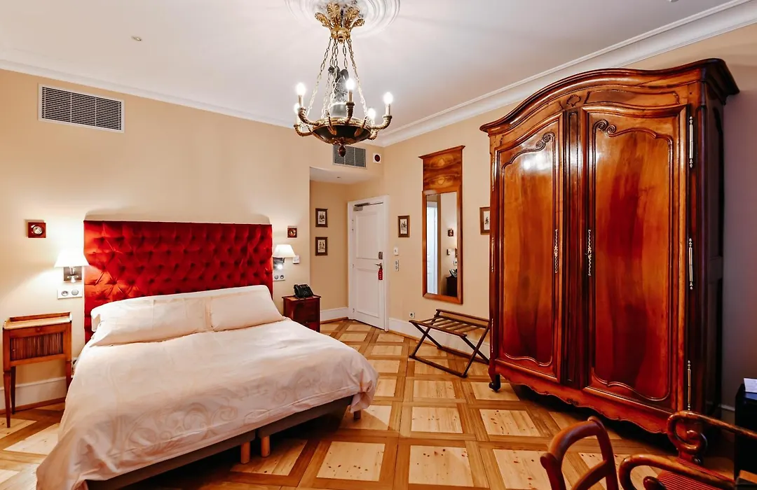 Hotel & Spa Le Bouclier D'Or-1