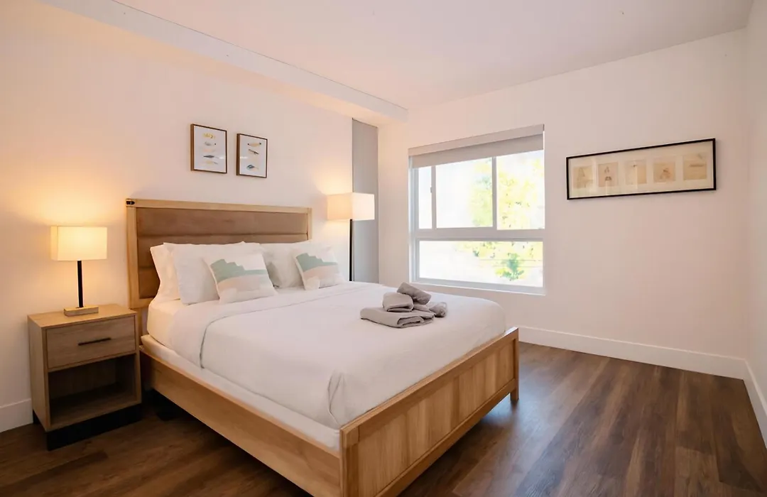 Los Angeles Premium City Suites - Free Secured Parking-1