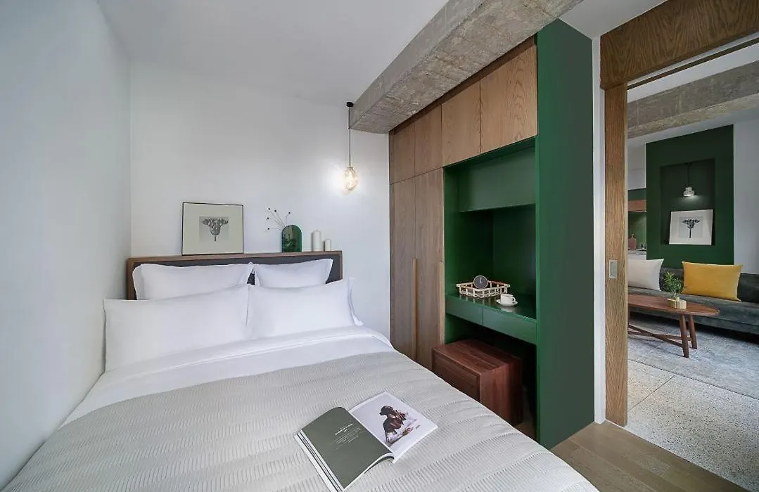 Baseplus-Shanghai Binjiang Serviced Apartment-1