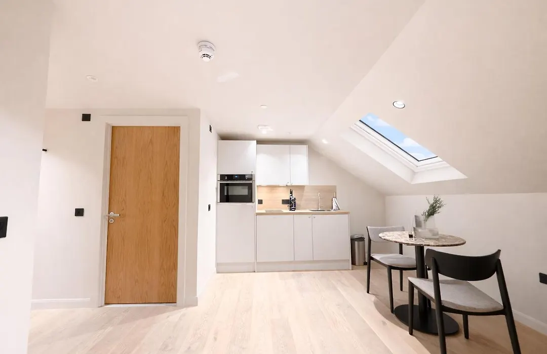 Vcity Suites At The Teacher-1