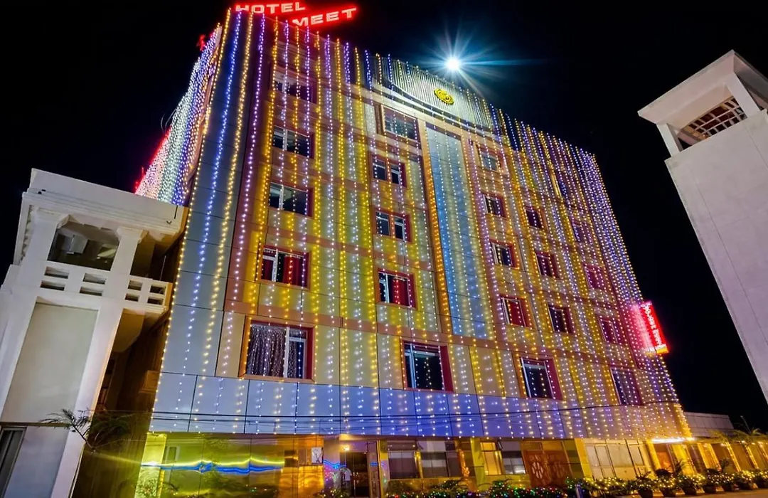 Hotel Golden Meet-1