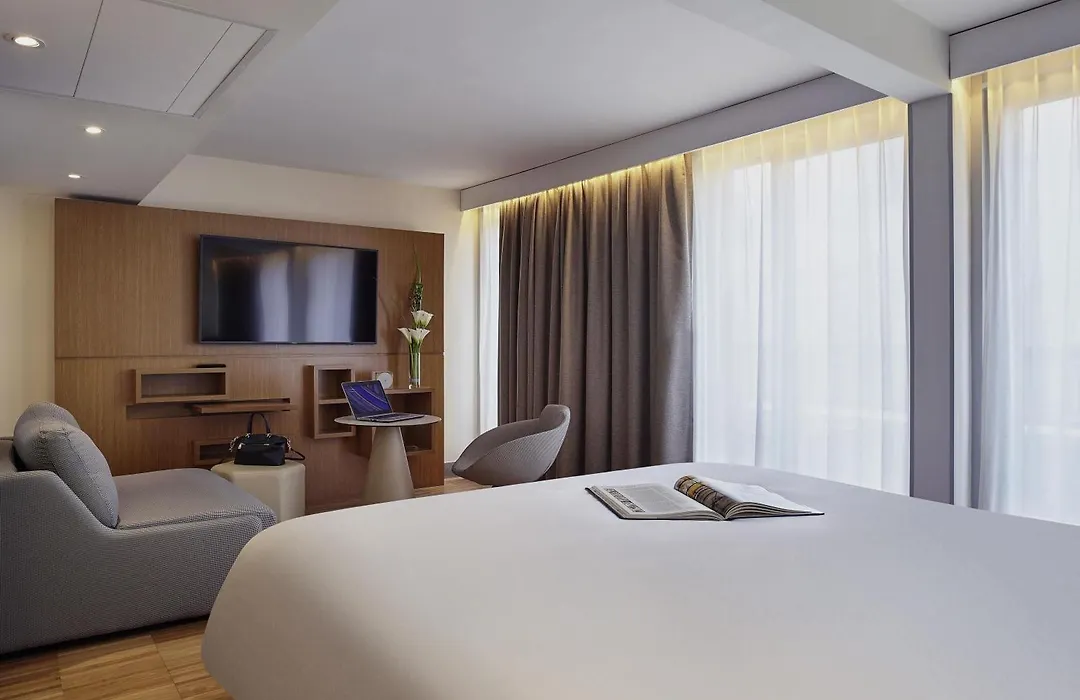Mercure Paris Arc De Triomphe Etoile-1