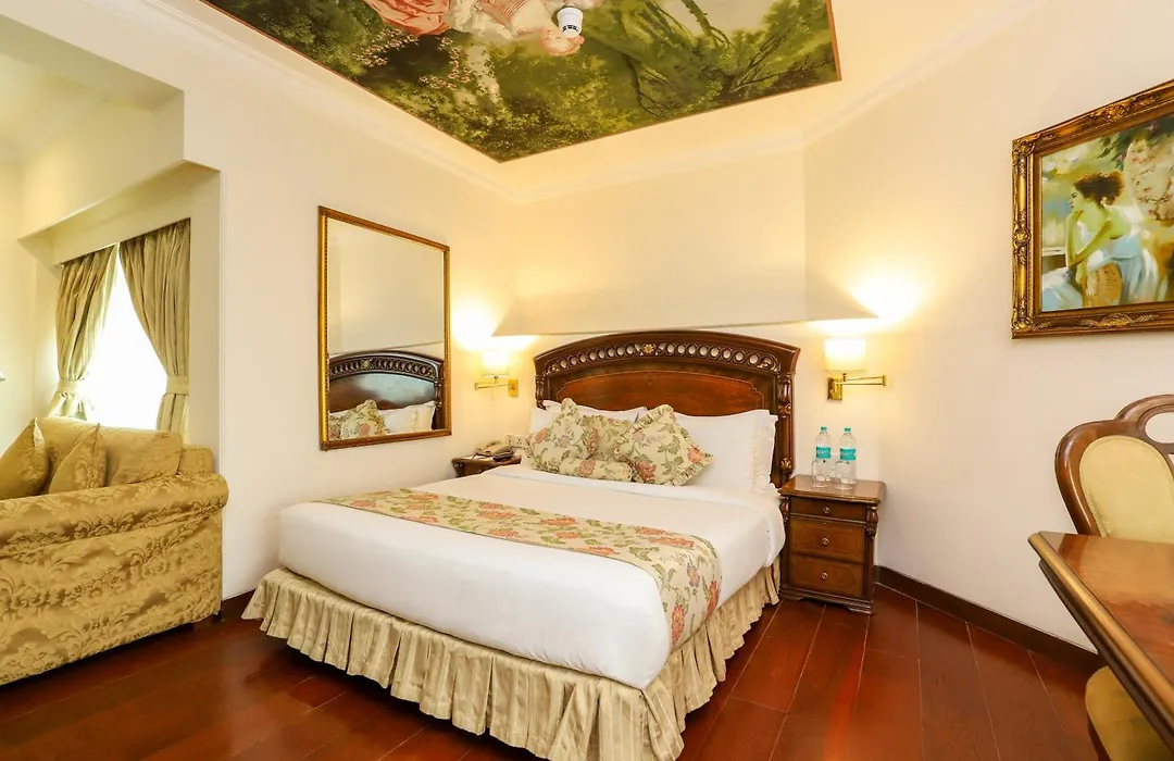 Hotel The Royal Plaza-1