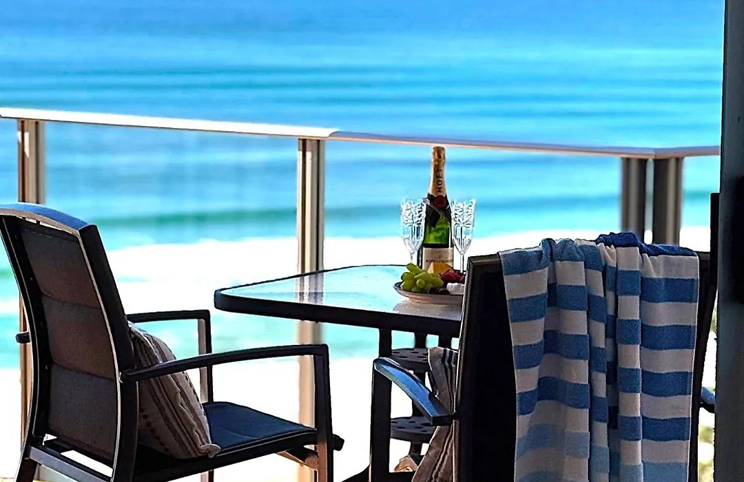 Pacific Regis Beachfront Holiday Apartments-1