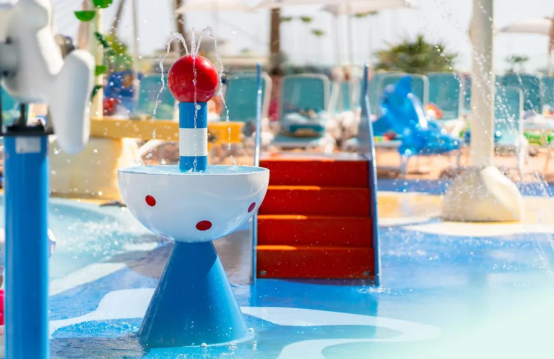 Hovima La Pinta Beachfront Family Hotel-1