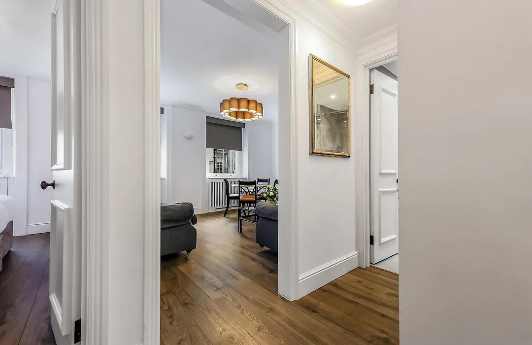 Curzon Street By Mansley-1