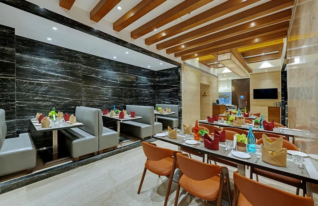 Comfort Inn Metropolis-1