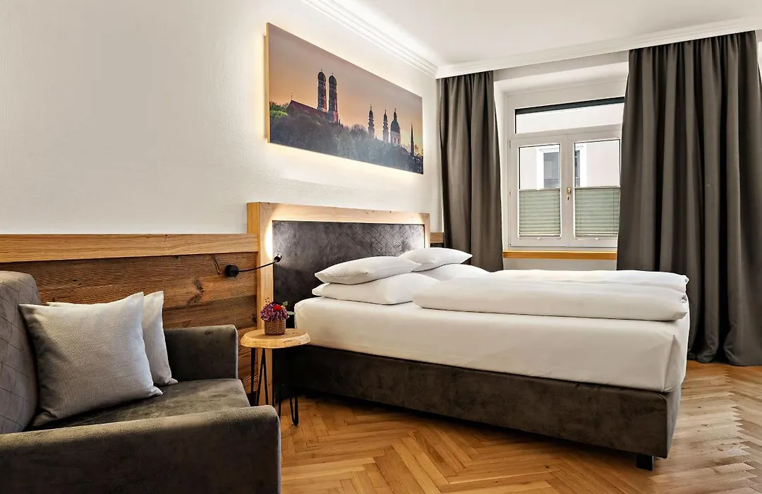 Alpen Hotel Muenchen-1