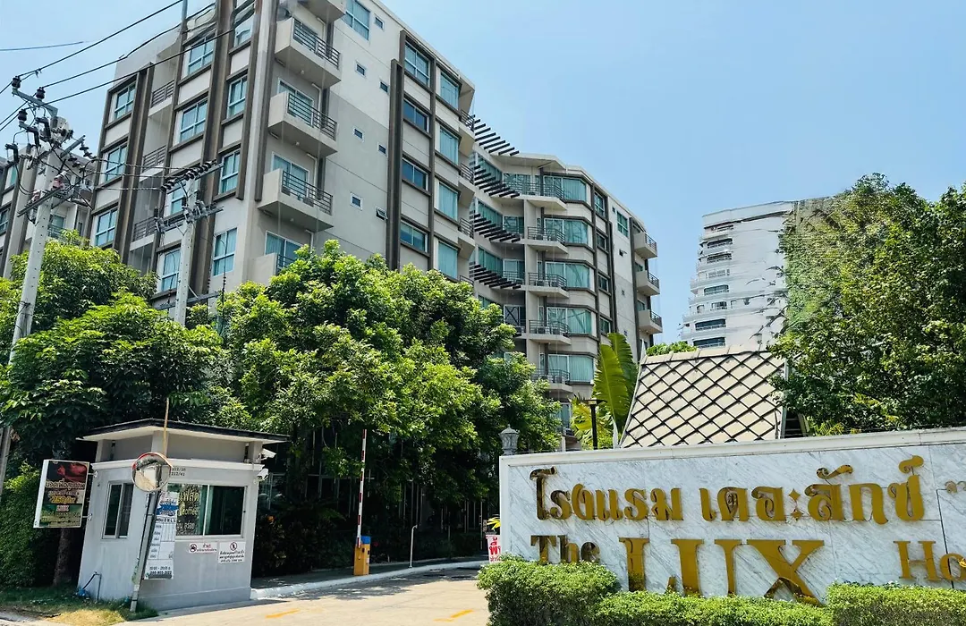 The Lux Ladprao 10-1
