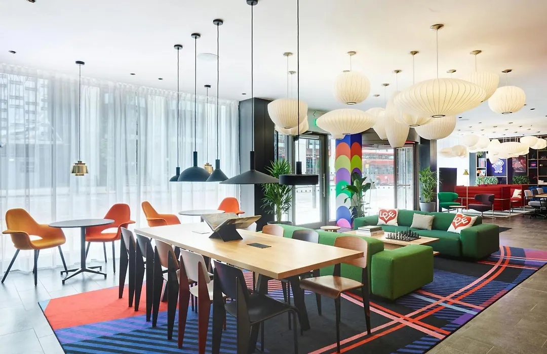Citizenm London Victoria Station-1