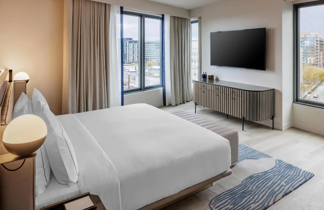 The Morrow Washington Dc, Curio Collection By Hilton-1
