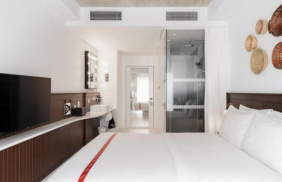 Ruby Molly Hotel Dublin By Ihg-1