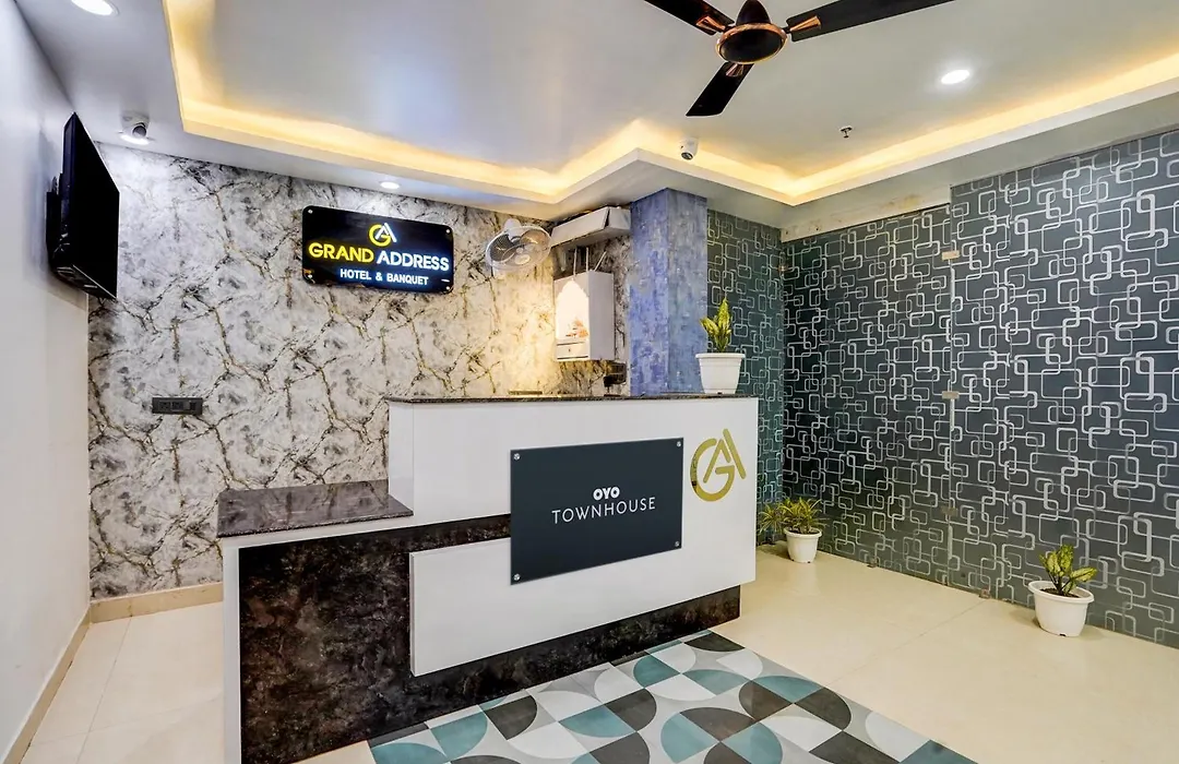 Townhouse Grand Address Hotel And Banquet-1