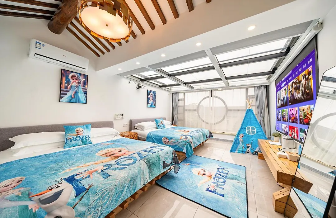 Shanghai Monegative Time Garden Hotel Disney Store-1