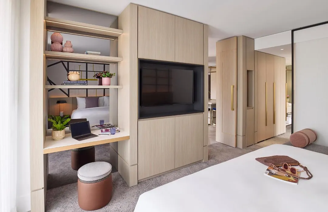 Hotel Indigo Melbourne Little Collins By Ihg-1