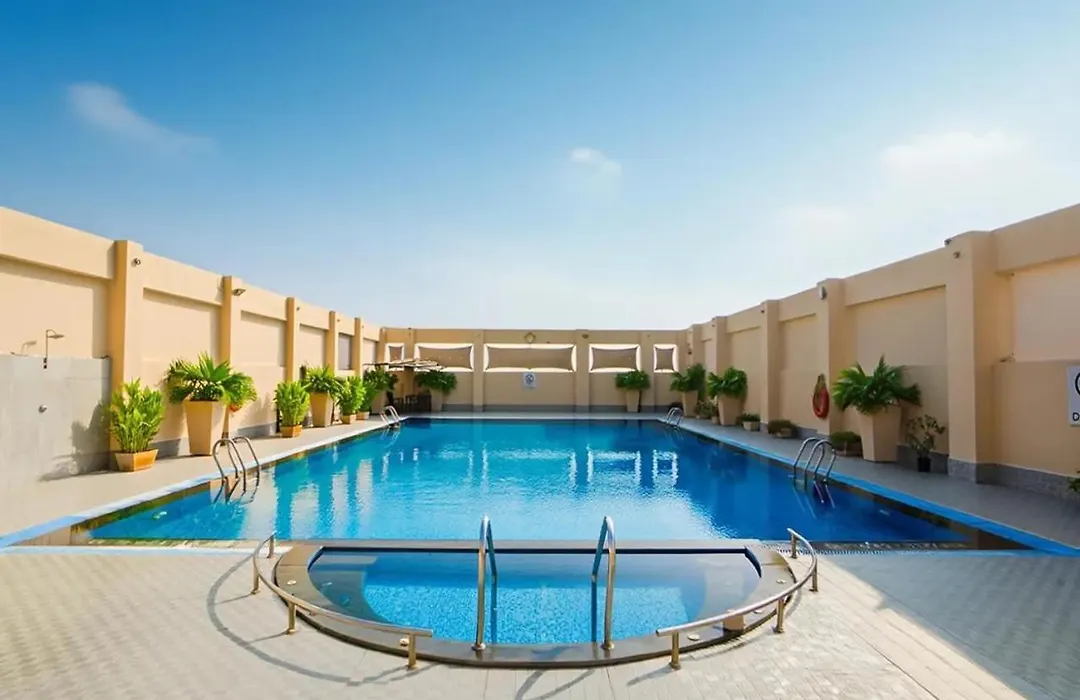 Hilton Garden Inn New Delhi/Saket-1