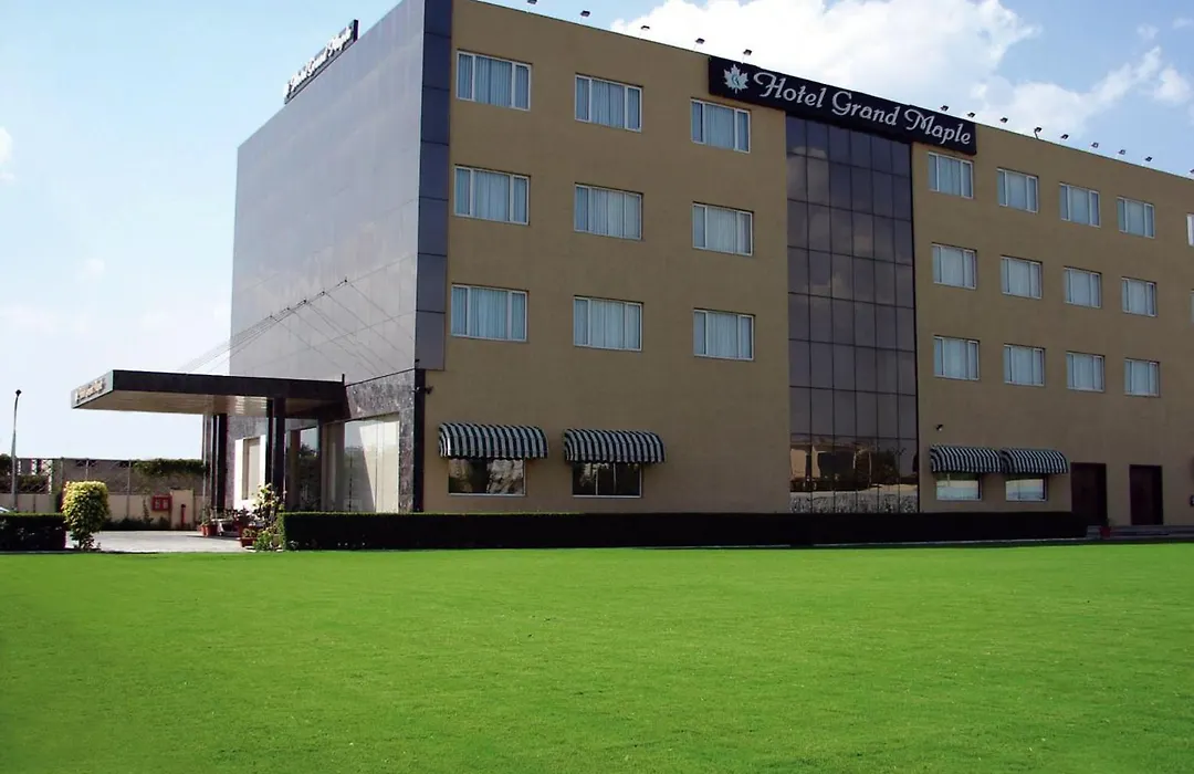 Hotel Grand Maple-1