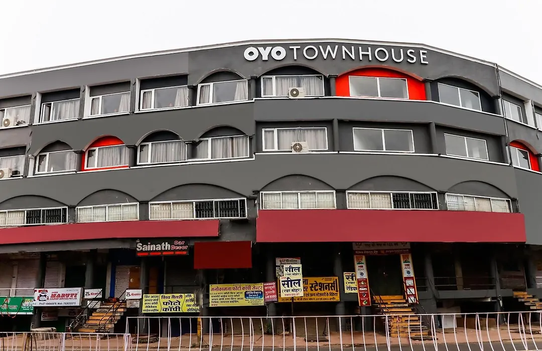 Townhouse Gandhi Hall-1