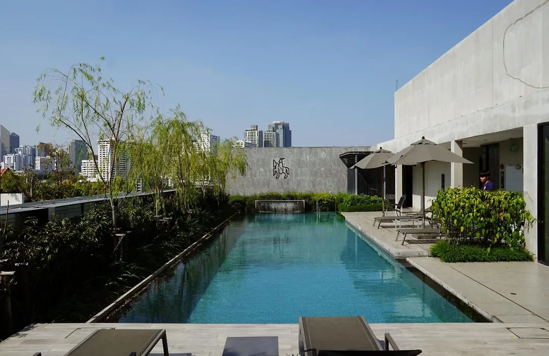 Walton Suites Sukhumvit-1