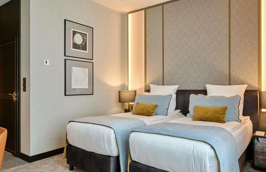 The Crown Krakow Center - Handwritten Collection Accor-1