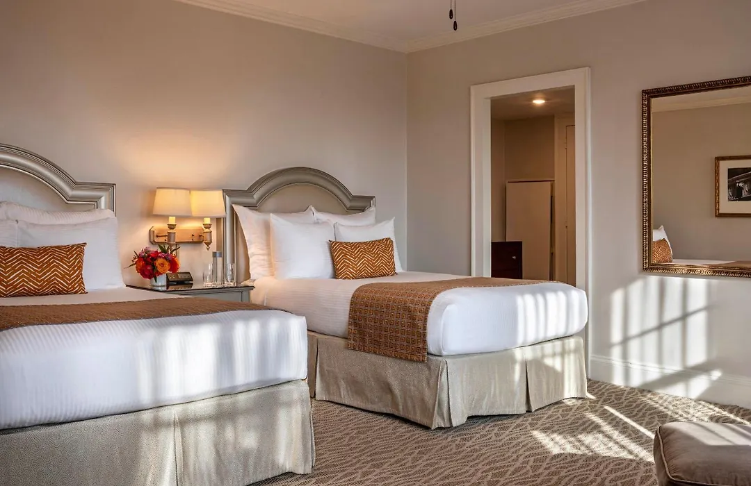 Warwick Melrose Hotel-1