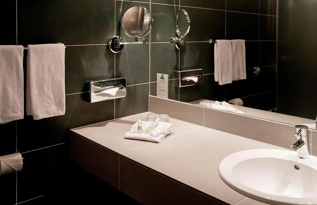 Mercure Bordeaux Lac-1