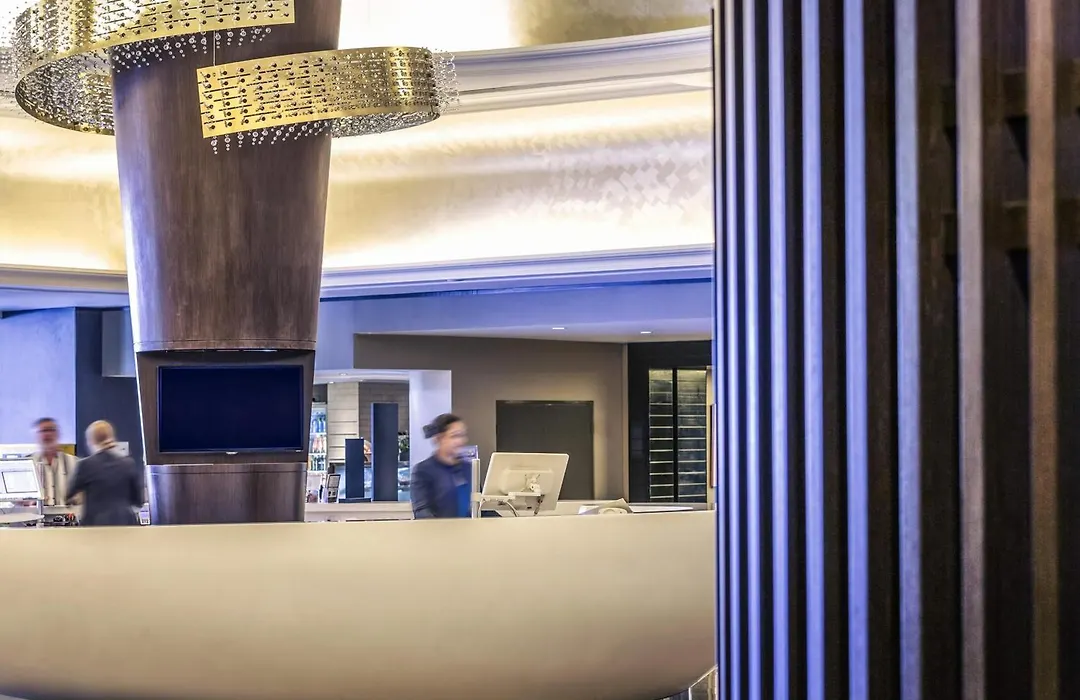 Mercure Brisbane King George Square-1