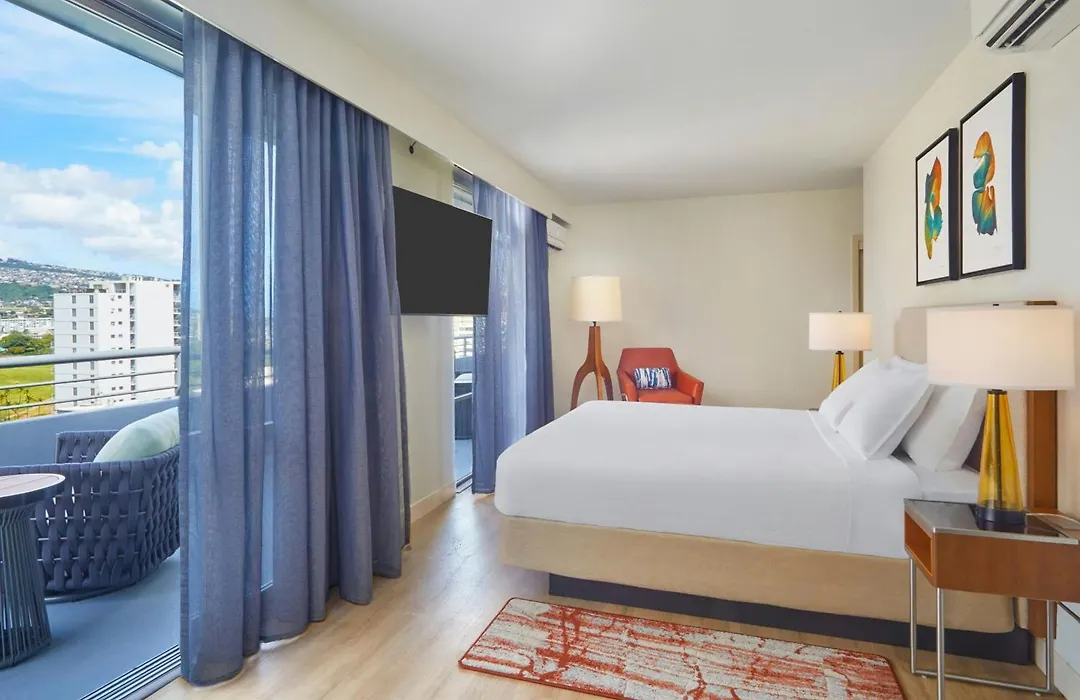 Courtyard By Marriott Waikiki Beach-1