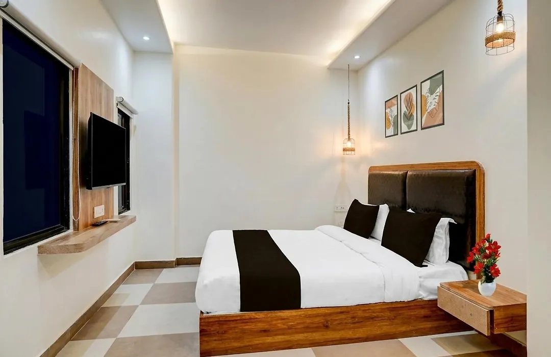 Townhouse Oak New Delhi Central Railway Junction Formerly Uppal International-1