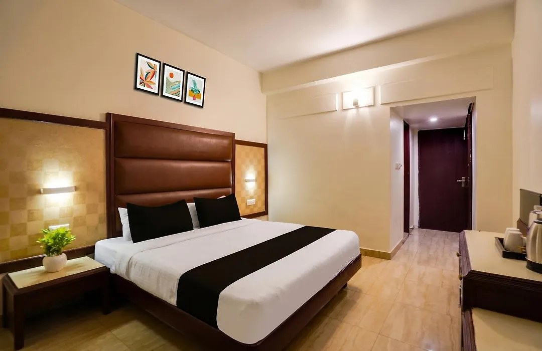 Townhouse Oak Silver City Chowk Formerly Hw Residency-1