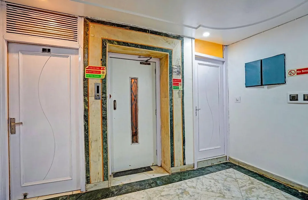 Hotel O City Palace-1