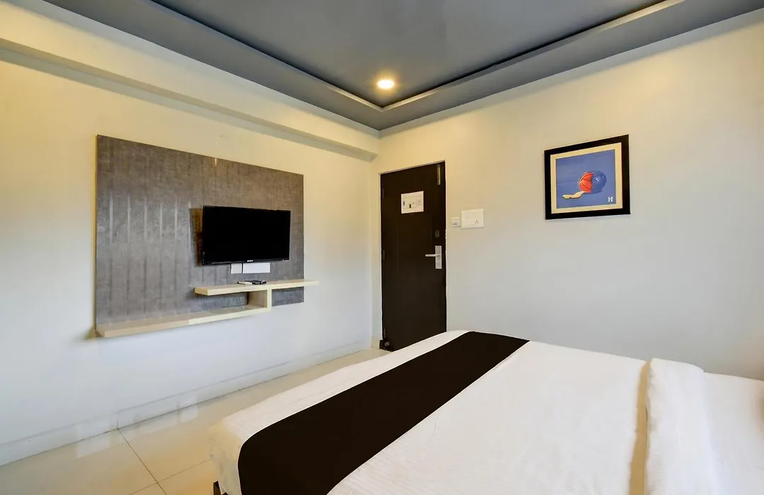 Super Townhouse Hi Tech City Hyderabad-1