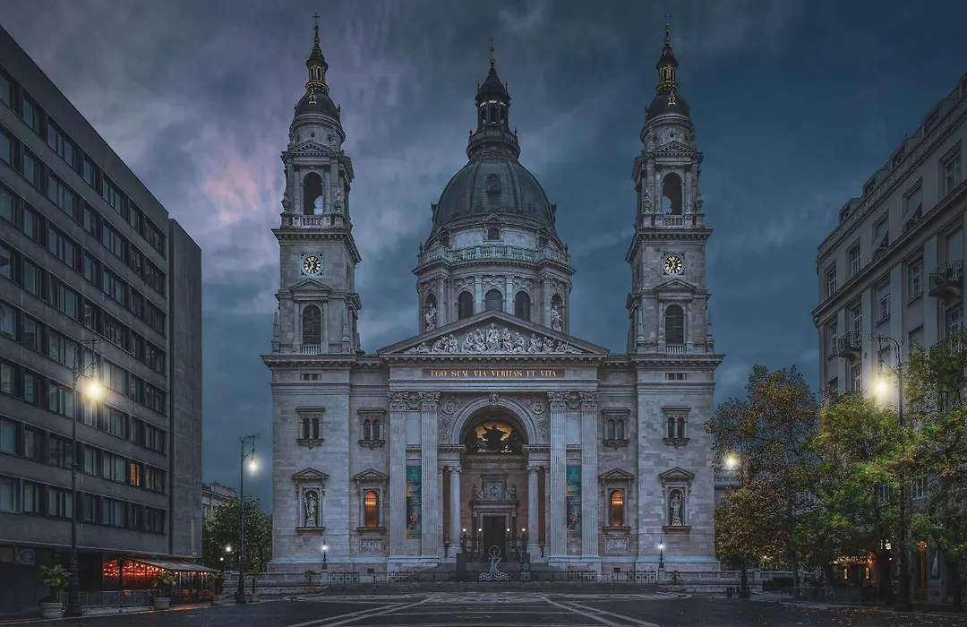 Ikonik Parlament-1