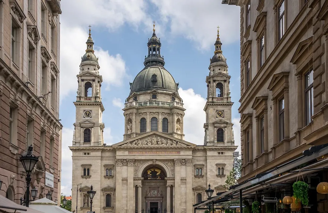 Exe Budapest Center-1