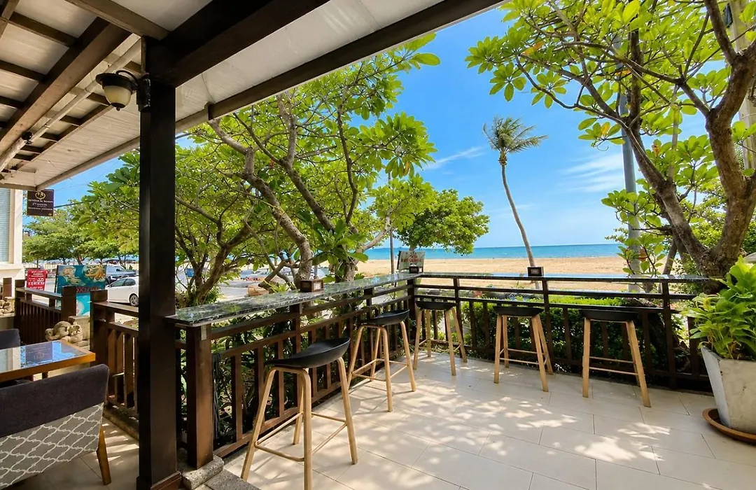 Royal Thai Pavilion Jomtien Hotel-1